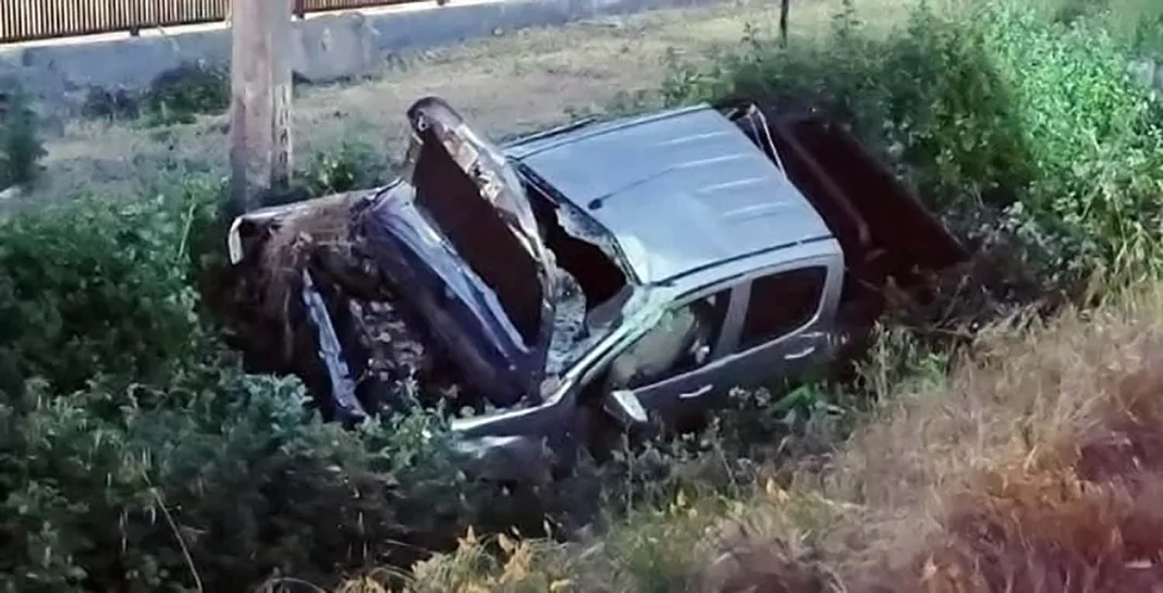 Un fallecido y cuatro heridos, entre ellos dos menores, deja accidente en la Ruta 5 Sur frente a Villa Alegre