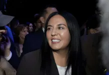 Chilena que llegó como refugiada se convierte en alcaldesa de Montreal y marca un hito histórico en Canadá Soraya Martínez Ferrada Chilena que llegó como refugiada se convierte en alcaldesa de Montreal y marca un hito histórico en Canadá
