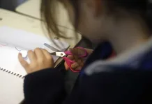 Calendario Escolar 2026: clases comenzarán el 4 de marzo y vacaciones de invierno tendrán fechas diferenciadas según región Comienza proceso de matrículas escolares