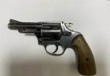 Detienen a sujeto con arma de fuego con encargo por hurto en Rancagua 2ca1eb72-2fb4-4e4b-bdcf-0386d1e66e97
