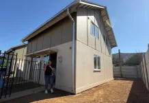 Dirigentas vecinales conocen modelo de viviendas para futuro conjunto en Lontué-1