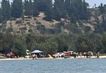 Niño de 8 años fallece por inmersión en estero Nilahue, en la comuna de Pichilemu Screenshot