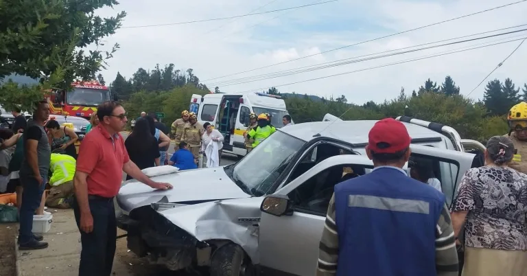 Accidente vehicular en Ruta K-60 deja un lactante fallecido y seis personas lesionadas