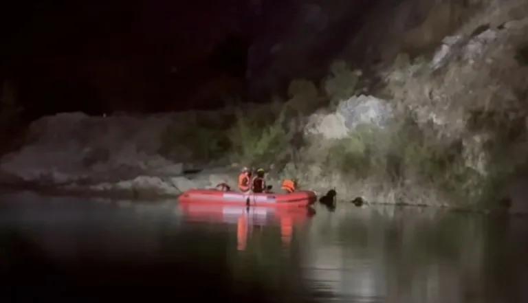 Joven venezolano de 23 años desaparece en aguas del sector La Mina, en Santa Cruz