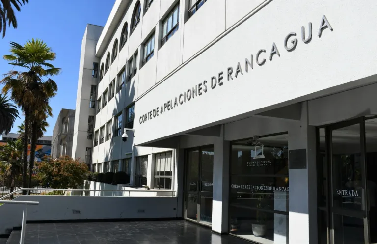 Corte de Rancagua confirma prisión preventiva de imputada por cohecho, falsificación y lavado de activos