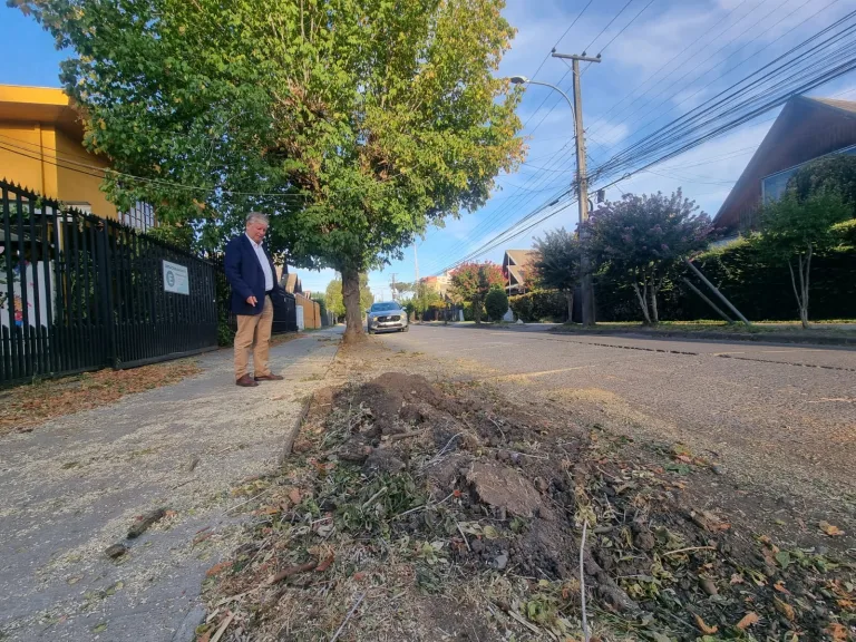 Este lunes corte de tránsito en calle René León por trabajos de reparación de calzada en Curicó