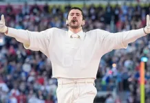 Bad Bunny protagonizará la primera película dirigida por Residente junto a Javier Bardem-1