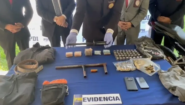 PDI y Fiscalía desarticularon dos bandas criminales dedicadas a delitos violentos en Curicó dejando un total de 11 detenidos.