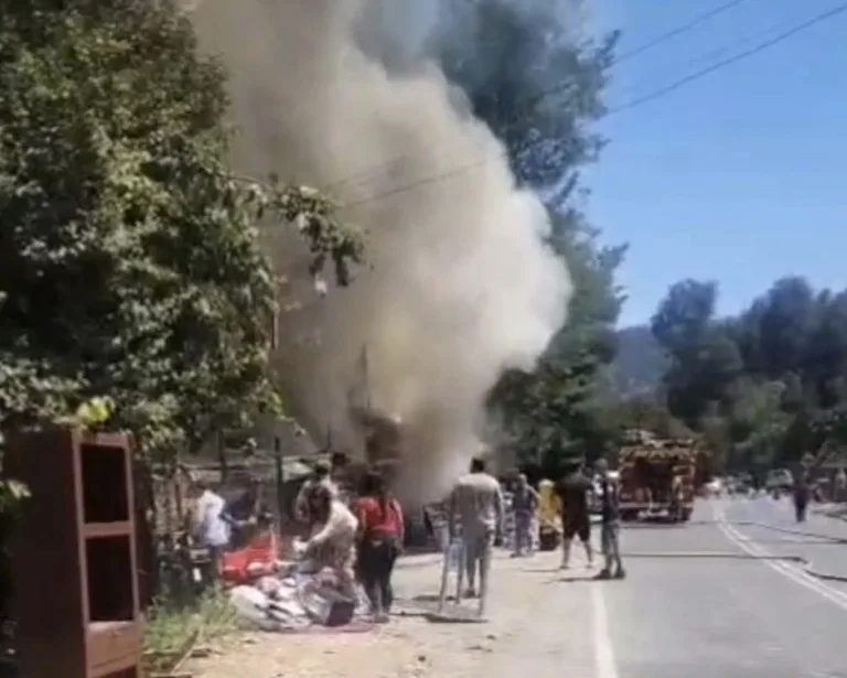 Panadería resulta destruida por incendio en Tinguiririca