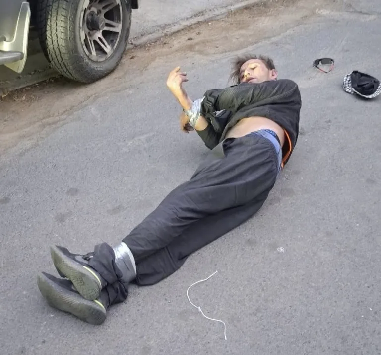 Vecinos realizan detención ciudadana tras reiterados robos a vehículos en sector Rauquén dé Curicó