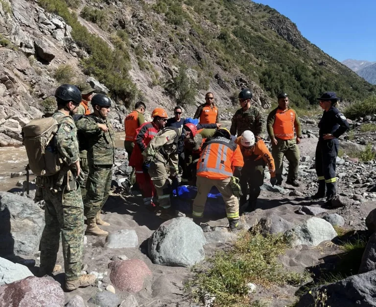 Encuentran sin vida a la tercera  personas desaparecidas tras tragedia en río Tinguiririca en Termas del Flaco