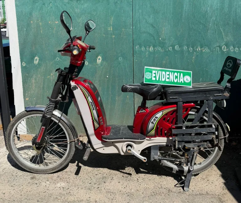 Carabineros detuvo en tiempo récord a dos hombres por robo de motocicleta eléctrica en Talca