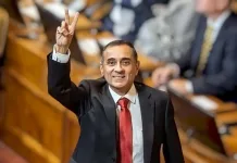 Javier Muñoz jura como diputado y compromete trabajo en terreno por el Maule Javier Muñoz jura como diputado del distrito 17 region del Maule (1)