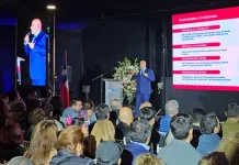 Alcalde Felipe Méndez rinde cuenta pública destacando inversión social y desarrollo urbano y anuncia proyectos clave para Molina Alcalde Felipe Méndez rinde cuenta pública 2025