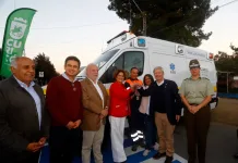 Entregan moderna ambulancia 4x4 para reforzar atención de urgencias en Los Niches de Curicó Entregan moderna ambulancia 4x4 para reforzar atención de urgencias en Los Niches de Curicó