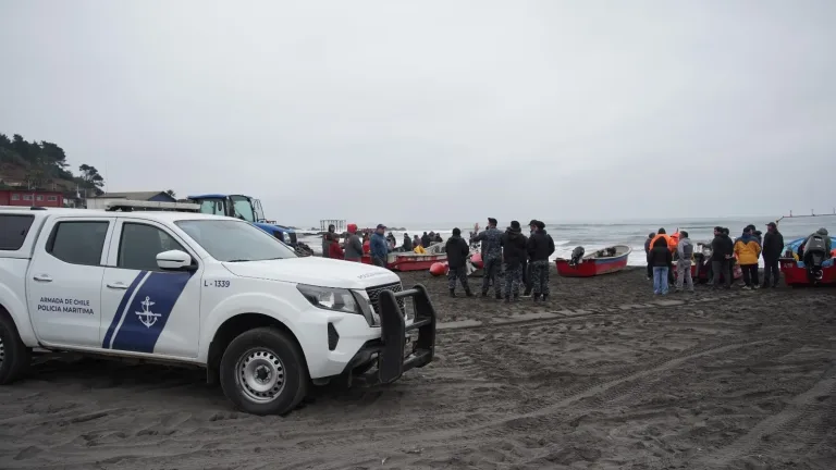 Finalizan búsqueda de pescador desaparecido tras naufragio en Vichuquén