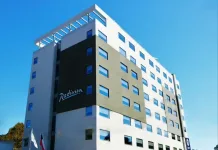 Hotel Radisson dejó de operar en Curicó y recinto continuará como hotel independiente IMG_0134