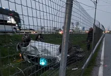 Vehículo terminó volcado en la Ruta 5 Sur a la altura de Curicó