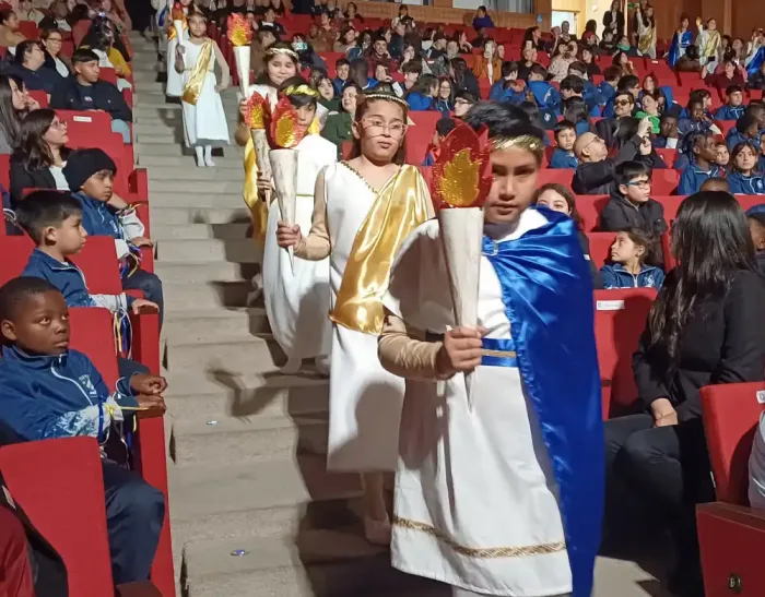 Escuela Grecia Celebro Seis Decadas De Historia Formando Generaciones De Estudiantes En Curico 1