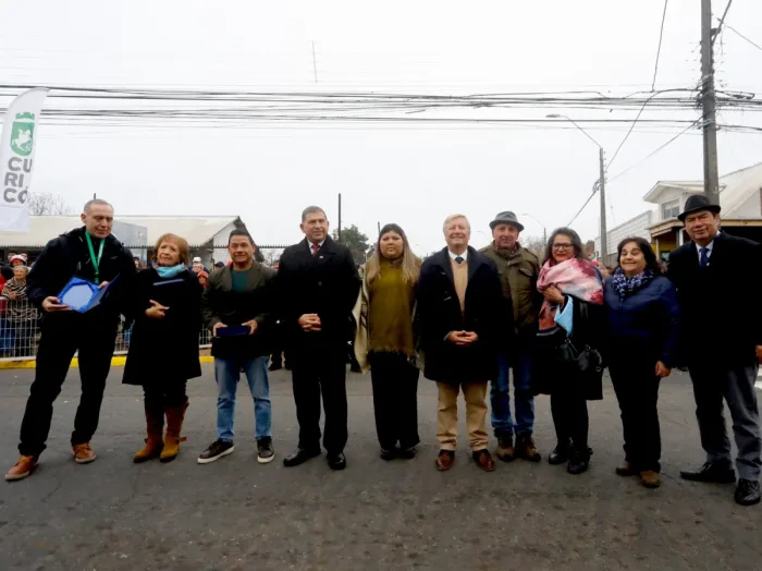 Sarmiento Celebro 116 Anos De Historia Con Tradicional Desfile Y Homenaje A Dirigente Vecinal