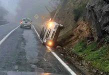 Investigan causas de accidente ocurrido esta mañana en Rauco (En Desarrollo) Vehiculo Termino Semivolcado Tras Accidente En La Ruta J 60 En Rauco