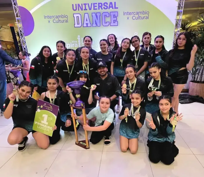 Jovenes Bailarinas Curicanas Brillaron En Brasil Y Preparan Gran Gala En El Teatro Provincial 1 Jovenes Bailarinas Curicanas Brillaron En Brasil Y Preparan Gran Gala En El Teatro Provincial 1