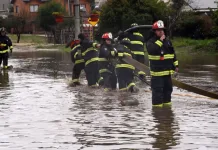 Balance del sistema frontal: cuatro fallecidos, más de 2.500 personas aisladas y se mantienen cuatro alertas rojas Balance Del Sistema Frontal Cuatro Fallecidos Mas De 2 500 Personas Aisladas Y Se Mantienen Cuatro Alertas Rojas