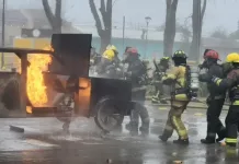 Bomberos Del Maule Sur Fortalecen Su Preparacion Con Curso Especializado Para Combatir Incendios En Vehiculos