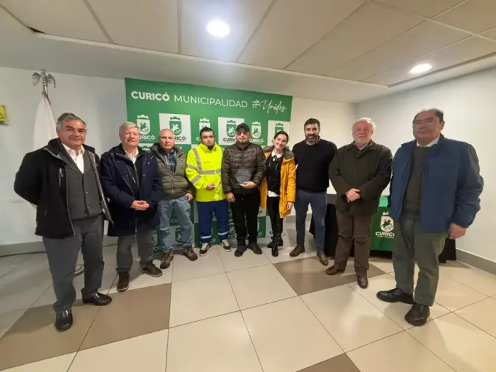 Municipalidad De Curico Marco Un Precedente Al Decretar Dia De Descanso Para Recolectores De Residuos Domiciliarios 2