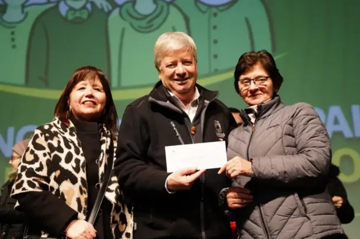 Municipio De Curico Fortalece A Mas De 300 Organizaciones Comunitarias Con Historica Entrega De Subvenciones 1