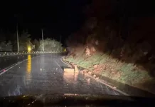 Sistema Frontal Provoca Caida De Material Sobre La Ruta K 16 Y Acumulacion De Agua En Villa Prat