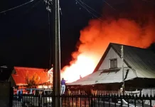 Vivienda resultó destruida por incendio durante la madrugada en el sector Corral de Piedras de Sagrada Familia Vivienda Resulto Destruida Por Incendio Durante La Madrugada En El Sector Corral De Piedras De Sagrada Familia