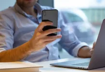 Fin a los teléfonos anónimos: entra en vigencia el registro obligatorio de números prepago Telefono Movil - computador - Hombre - Ejecutivo