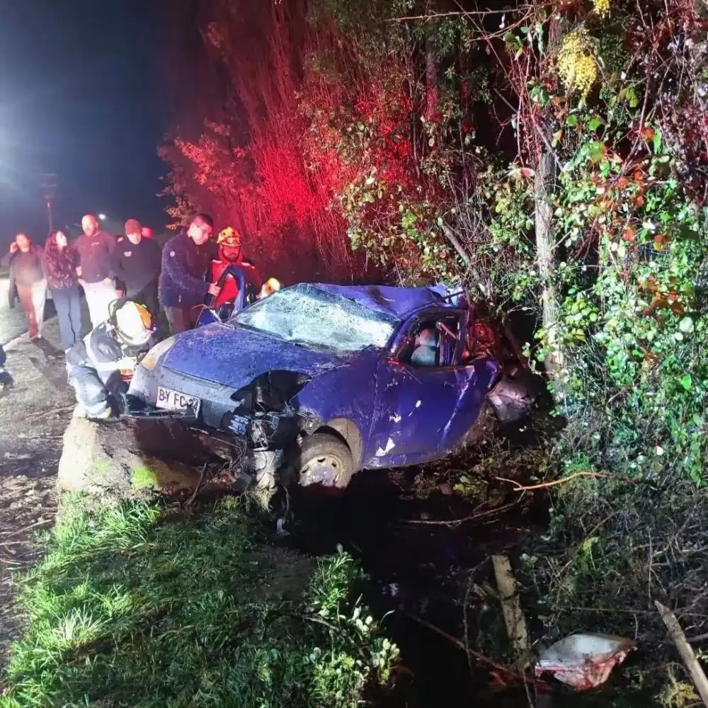 Accidente Vehicular Deja A Conductor Lesionado Y Atrapado En Ruta Hacia Camelia De Retiro