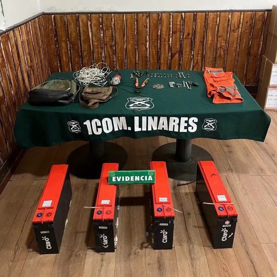Carabineros Detuvo A Tres Sujetos Por Robo De Baterias Desde Antena De Telefonia En Linares