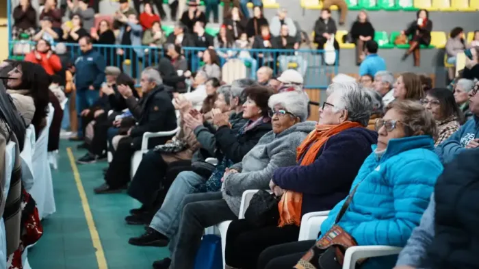 Carmen Troncoso Y Leonel Gallardo Se Coronan Campeones Comunales De Cueca De Personas Mayores En Molina Carmen Troncoso Y Leonel Gallardo Se Coronan Campeones Comunales De Cueca De Personas Mayores En Molina