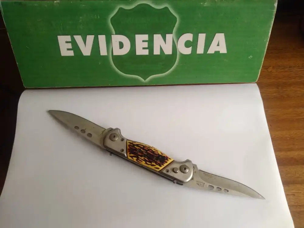 Estudiante De 15 Anos Es Detenido Tras Ser Acusado De Amenazar Con Arma Blanca A Companero En Liceo De Sagrada Familia