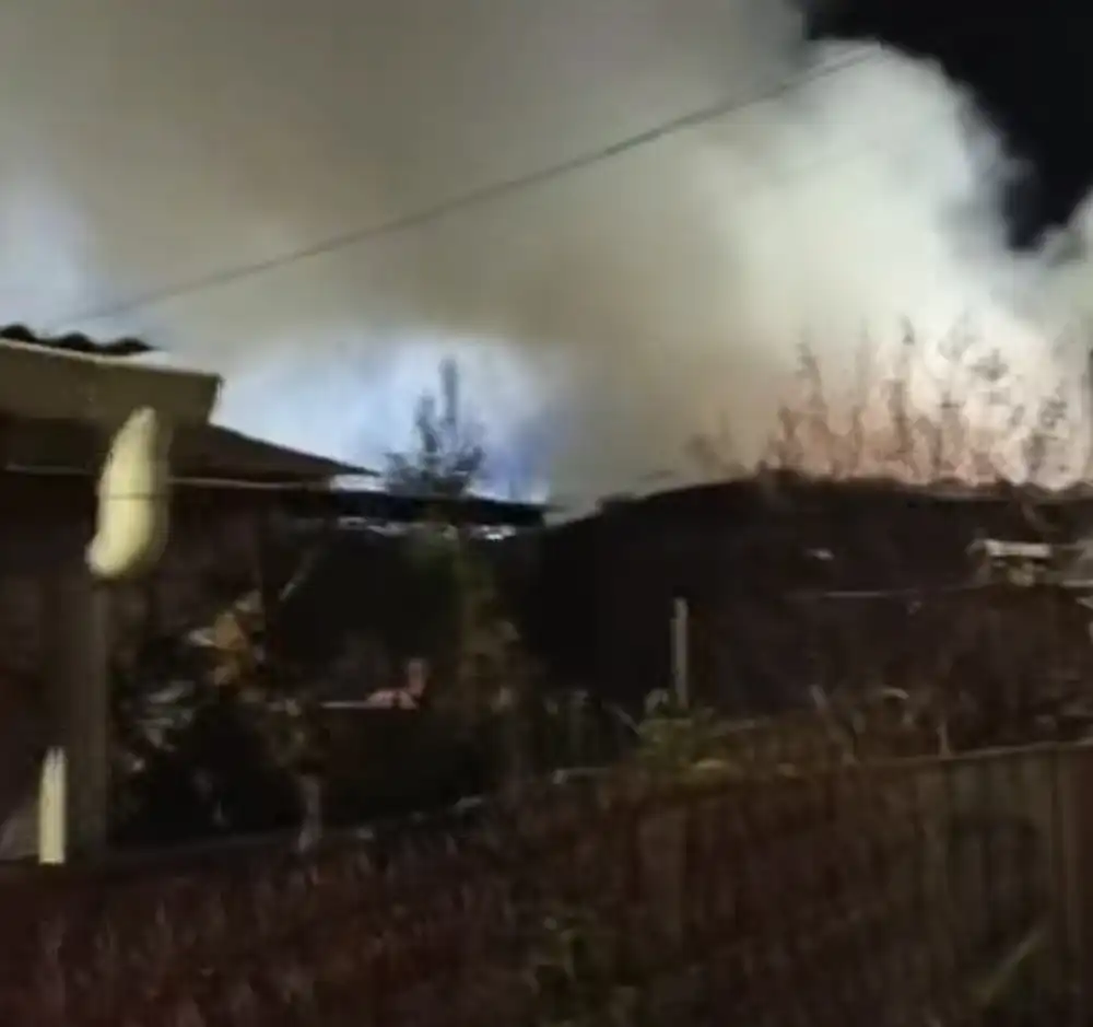 Incendio Destruye Vivienda En Poblacion Cardenal Caro De San Fernando