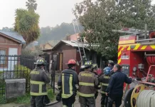 Incendio destruye vivienda en Villa Primavera de Curicó y deja a una familia damnificada Incendio Destruye Vivienda En Villa Primavera De Curico Y Deja A Una Familia Damnificada