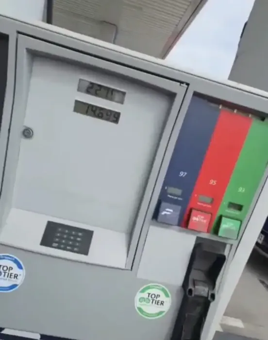 Influencer Otakin Denuncia Presunta Estafa Tras Cargar Combustible En Estacion De Servicio Aramco De Hualpen Influencer Otakin Denuncia Presunta Estafa Tras Cargar Combustible En Estacion De Servicio Aramco De Hualpen