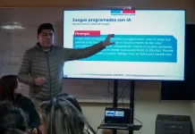 La Inteligencia Artificial gana espacio en las aulas: docentes de Maule Costa fortalecen su uso para mejorar la enseñanza La Inteligencia Artificial Gana Espacio En Las Aulas Docentes De Maule Costa Fortalecen Su Uso Para Mejorar La Ensenanza