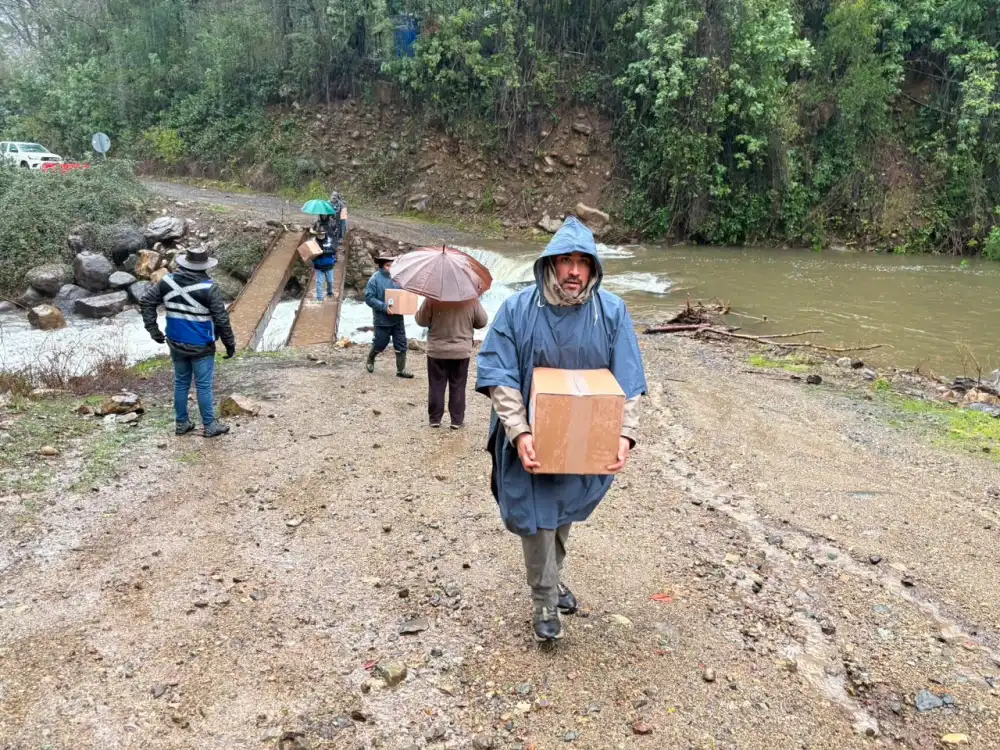 Municipio De Molina Entrega Ayuda A Familias Aisladas En La Precordillera Tras Intensas Lluvias 1