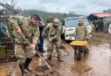 Regimiento de Talca se despliega en Putú para apoyar labores de limpieza tras emergencia por sistema frontal Regimiento De Talca Se Despliega En Putu Para Apoyar Labores De Limpieza Tras Emergencia Por Sistema Frontal