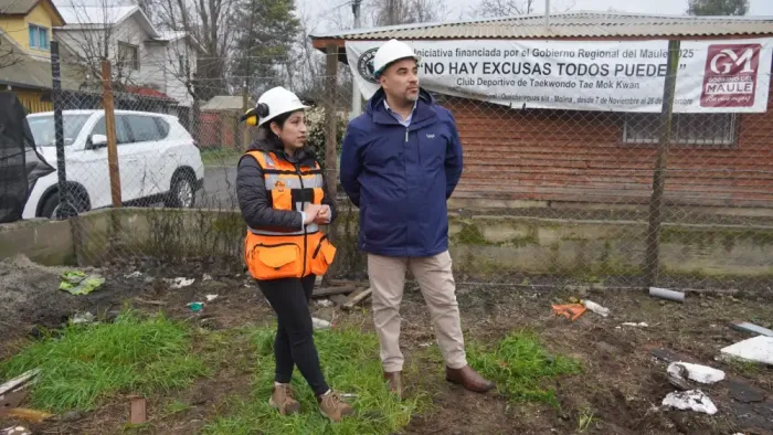 Tras Anos De Espera Comienza Demolicion De Inmueble Senalado Como Foco De Inseguridad En Molina 1 Tras Anos De Espera Comienza Demolicion De Inmueble Senalado Como Foco De Inseguridad En Molina 1