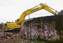 Tras años de espera comienza demolición de inmueble señalado como foco de inseguridad en Molina Tras Anos De Espera Comienza Demolicion De Inmueble Senalado Como Foco De Inseguridad En Molina