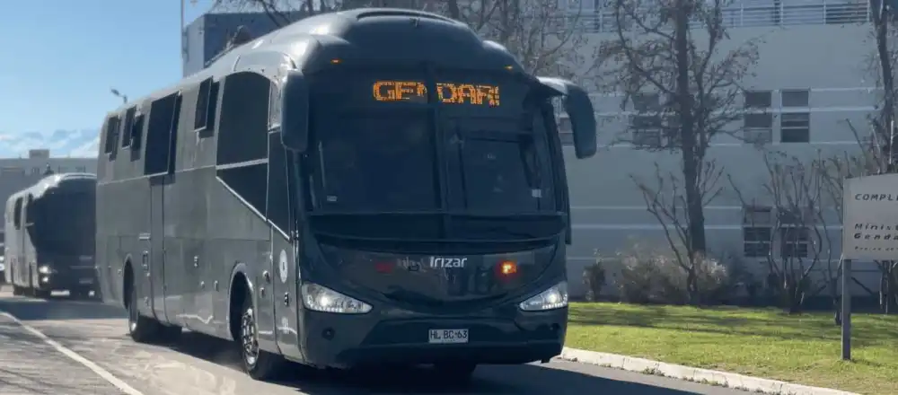 Trasladan A 135 Internos Desde Rancagua Hasta Carcel La Laguna De Talca