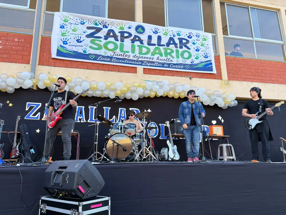 Zapallar Solidario Movilizo A Comunidad Educativa De Curico Con Actividades Dentro Y Fuera Del Establecimiento