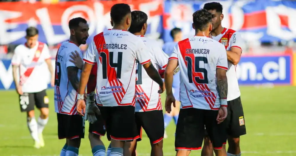 Curico Unido Sufre Dura Goleada Ante San Marcos De Arica Y Sigue Complicado En La Tabla