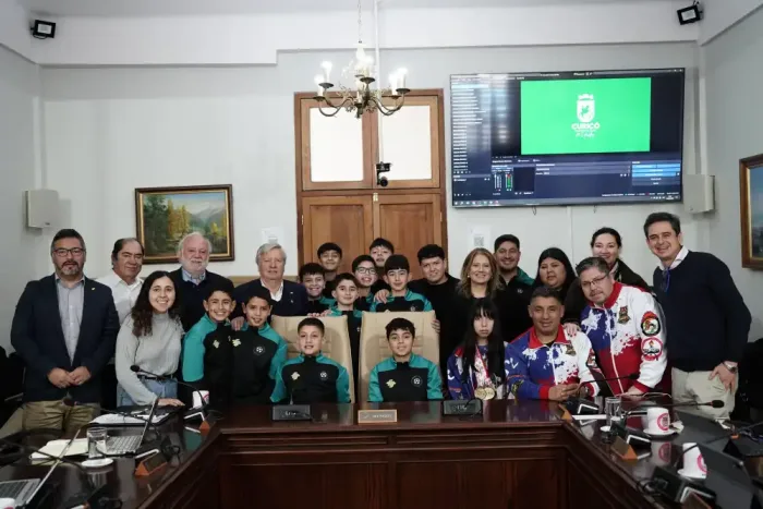 Deportistas Curicanos Reciben Apoyo Municipal Para Representar A La Comuna En Competencias Internacionales 1