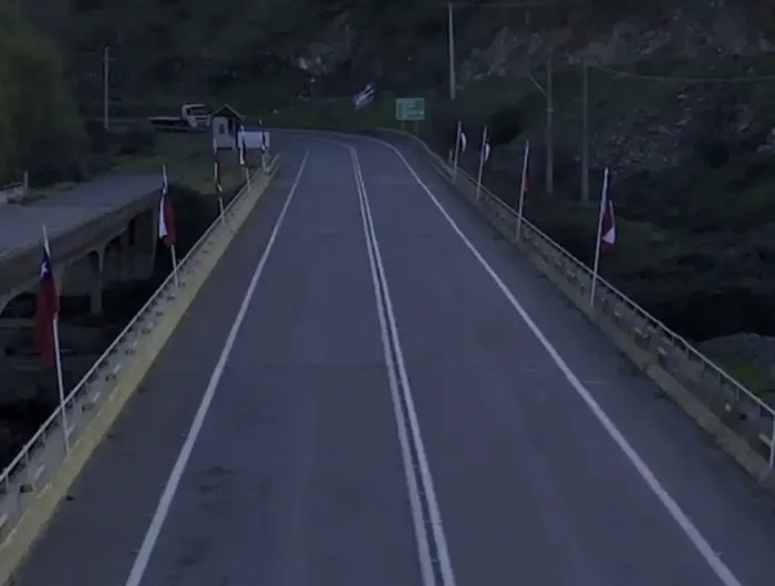 Municipio De Rauco Denuncia Robo De Banderas Instaladas En El Puente Quilpoco Municipio De Rauco Denuncia Robo De Banderas Instaladas En El Puente Quilpoco